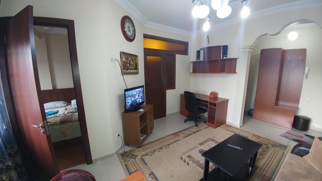 Gigi Apartments Batoumi Extérieur photo